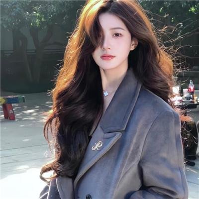 女警出更